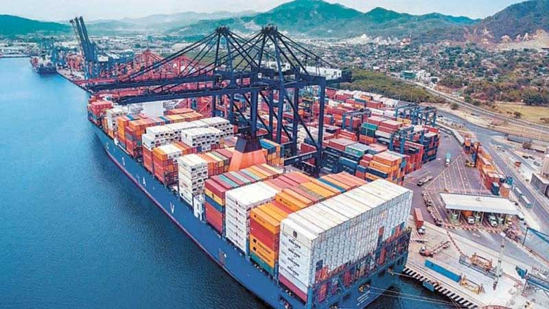 Palomean construcción del Nuevo Puerto de Manzanillo, en Colima