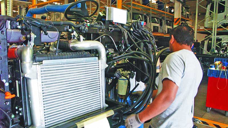 Industria automotriz mexicana confía en fortaleza de relación comercial con EU tras victoria de Trump