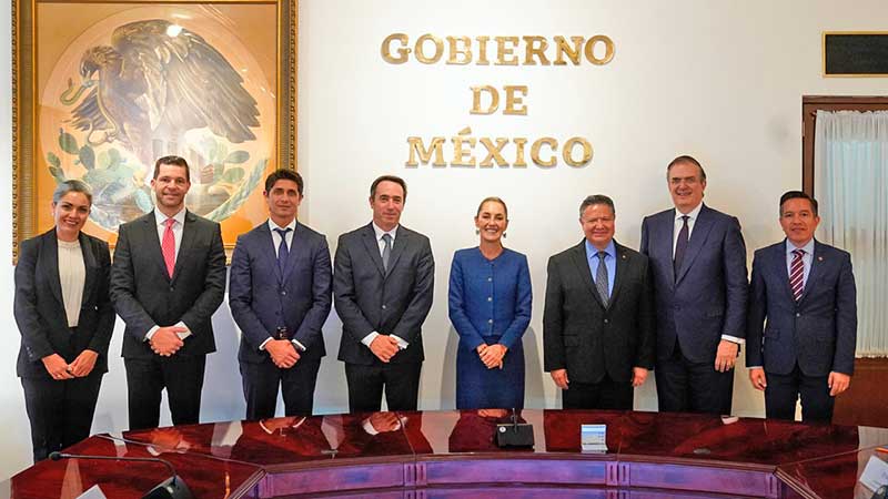 Sheinbaum conversa con el fundador de Mercado Libre sobre planes de inversión en México