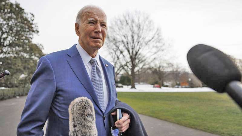 Biden firma prórroga presupuestaria y evita cierre de gobierno de EU