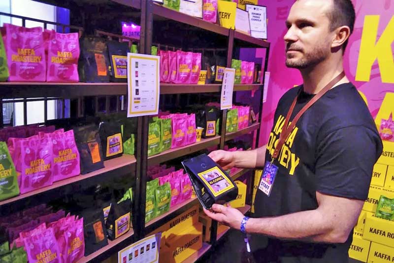 Empresa finlandesa de tostado de café lanza mezcla generada por inteligencia artificial