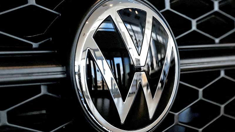 Trabajadores de Volkswagen dan el sí a negociación de contrato colectivo y frenan huelga