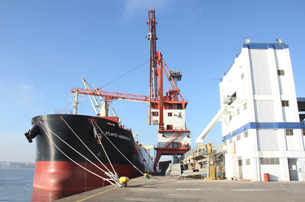 Opera Lázaro Cárdenas casi cinco millones de toneladas de carga