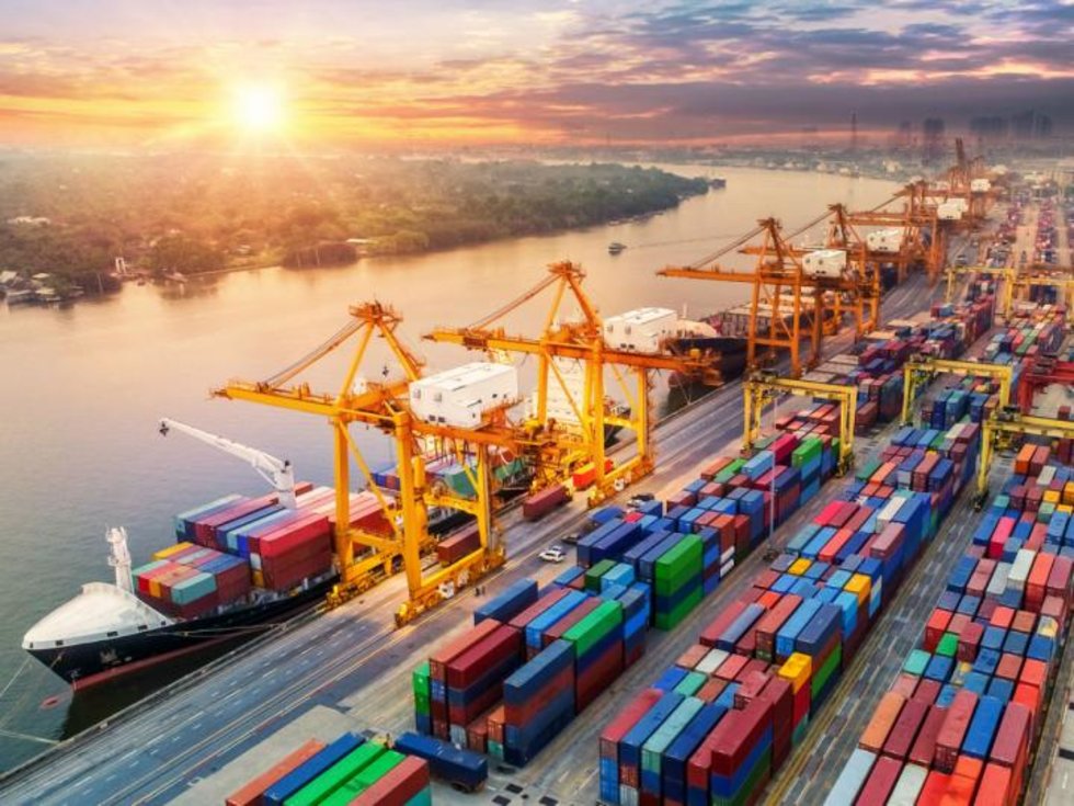 Exportaciones mexicanas retroceden en marzo