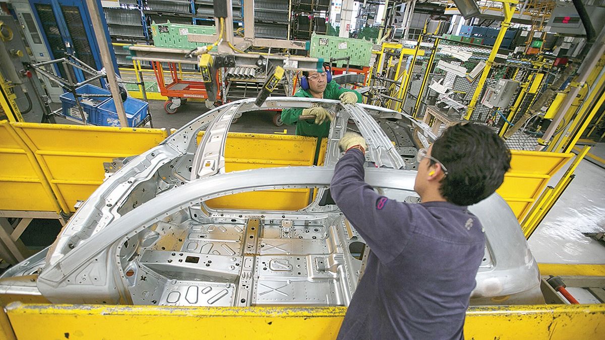 Investigan nuevos materiales para la industria automotriz