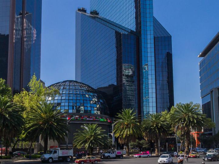 Mercados optimistas y a la expectativa de la decisión de Banxico