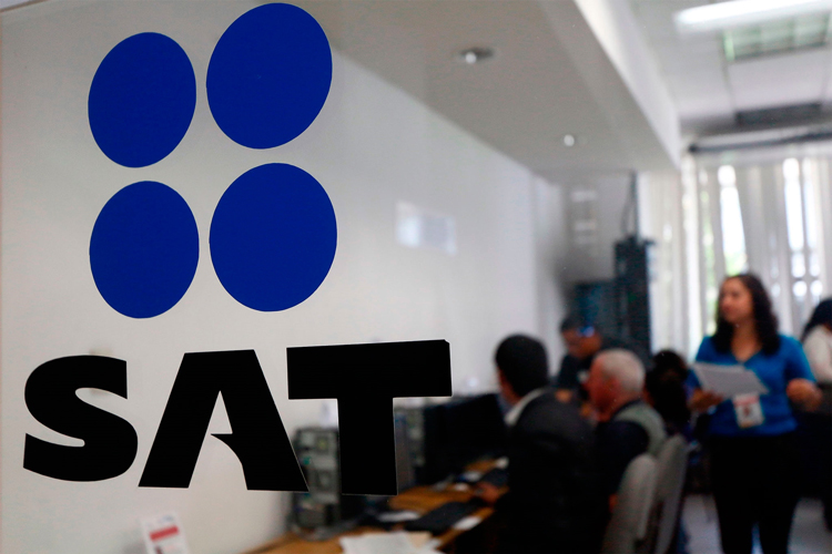 Empresas no reciben devoluciones del SAT
