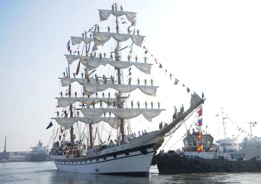 Zarpa el buque venezolano Simón Bolívar del puerto de Veracruz