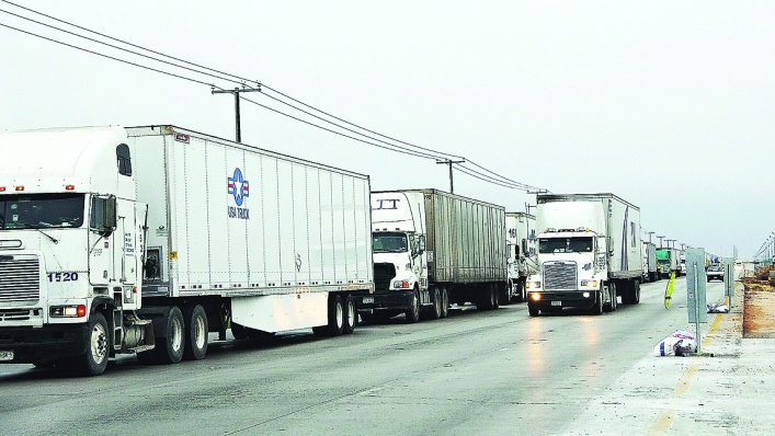 Analizan situación de los exportadores