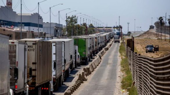 Buscan agilizar transporte de carga de Tijuana a California
