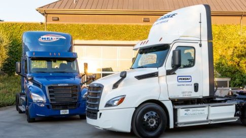 Daimler entrega los primeros tractocamiones Cascadia eléctricos