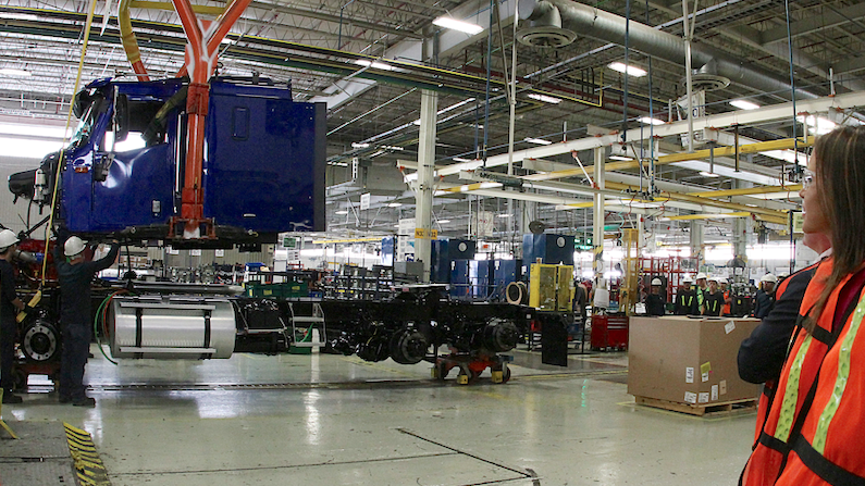 Registra NL mayor dinamismo económico en equipos de transporte