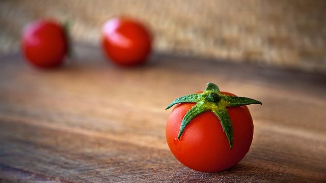 Se determinará cobro de arancel a tomate mexicano en septiembre