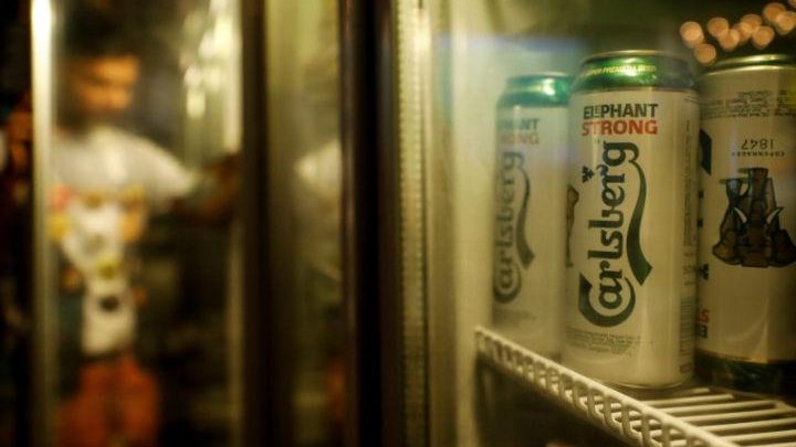 ¿La extrañaste?, volverán a vender cerveza Carlsberg en México