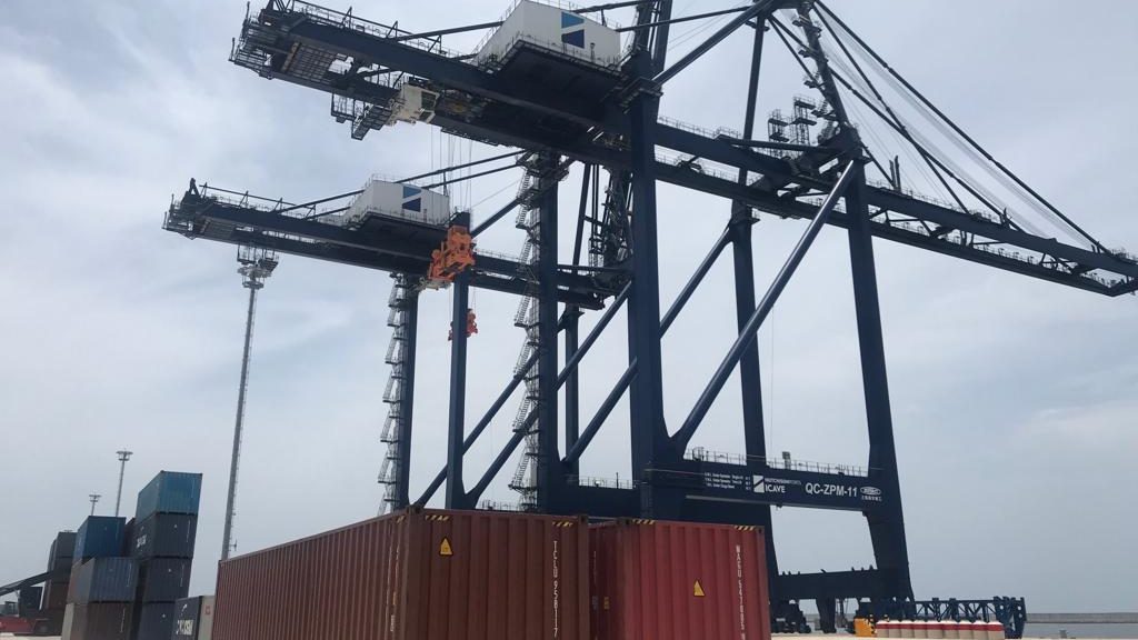 Apoya Grupo Logra exportación de 38 mil toneladas de roca basáltica por Veracruz