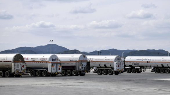 Crece importación de combustible vía camión