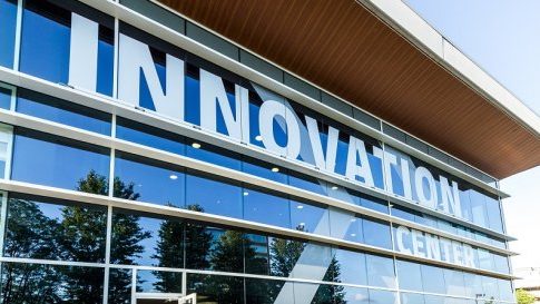 DHL inaugura el Americas Innovation Center en Chicago