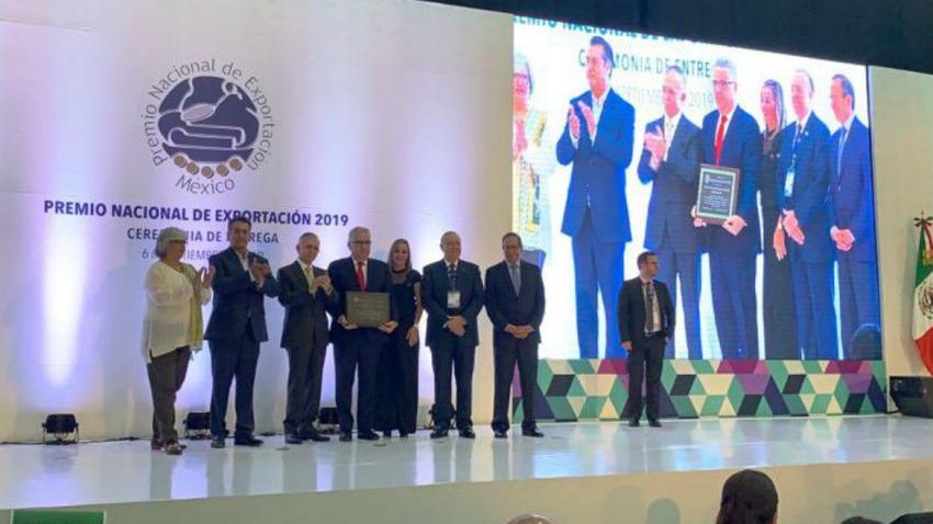 ENTREGAN A 9 EMPRESAS EL PREMIO NACIONAL DE EXPORTACIÓN