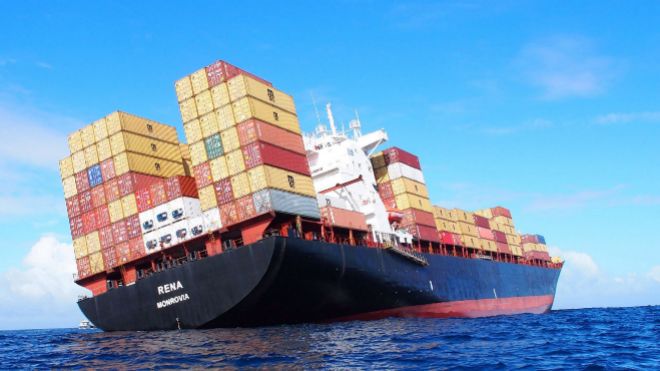 El déficit comercial baja un 3,6% entre enero y julio hasta los 17.198 millones