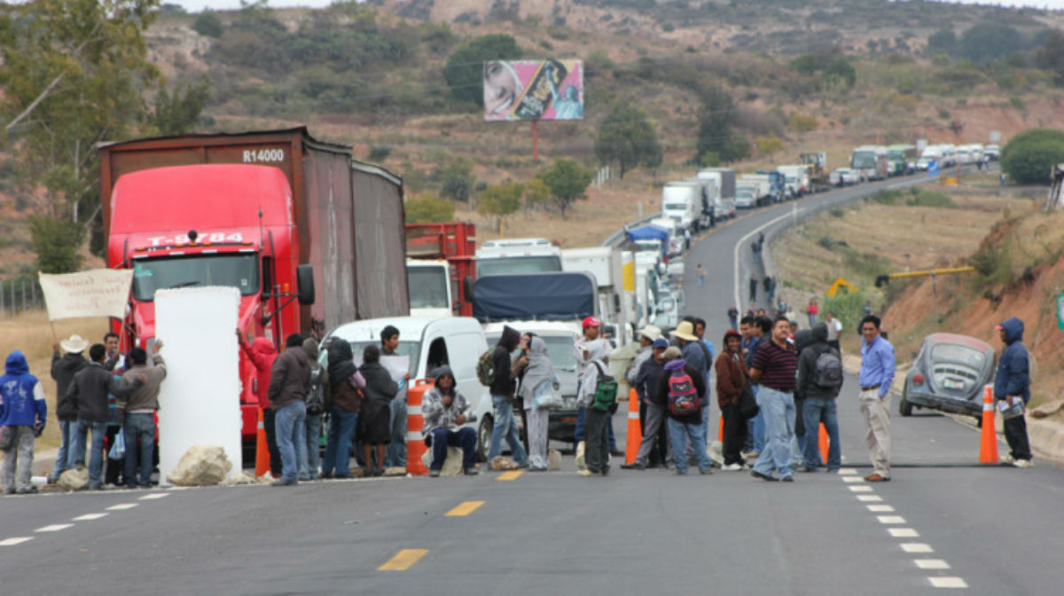 Concluyen ‘Chatarreros’ bloqueo carretero en la CDMX y otros estados
