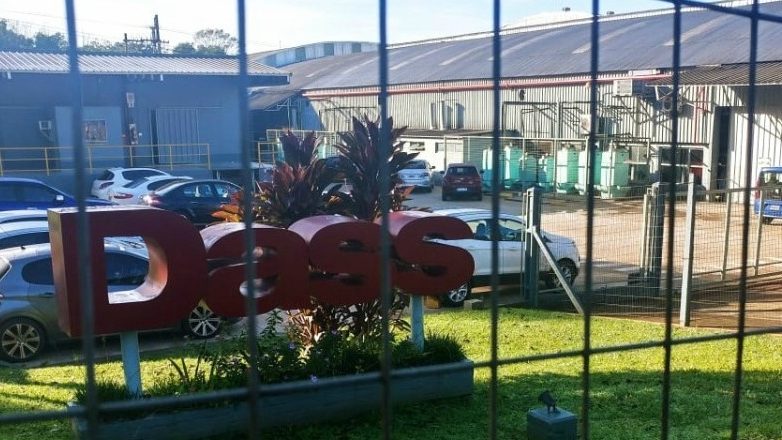 Dass no cerrará si el próximo gobierno frena la importación de zapatillas