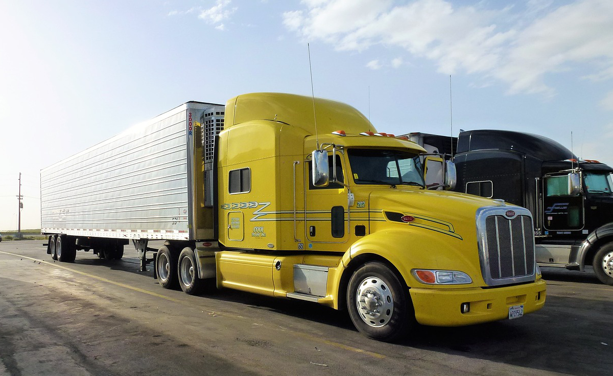 AFECTA RIESGO EN FRONTERA AL TRANSPORTE DE CARGA