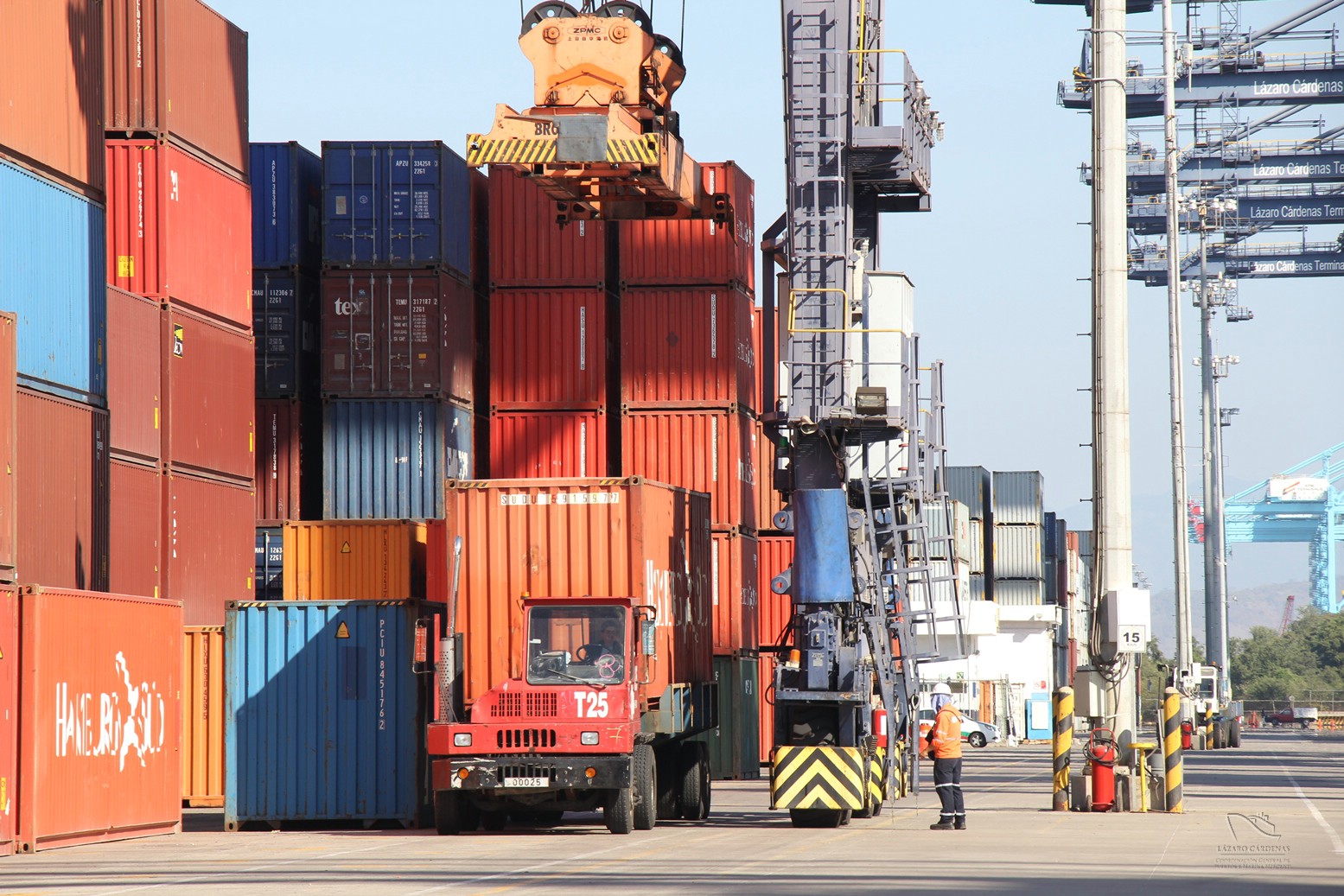 Opera APM Terminals  su primer millón de contenedores en Lázaro Cárdenas