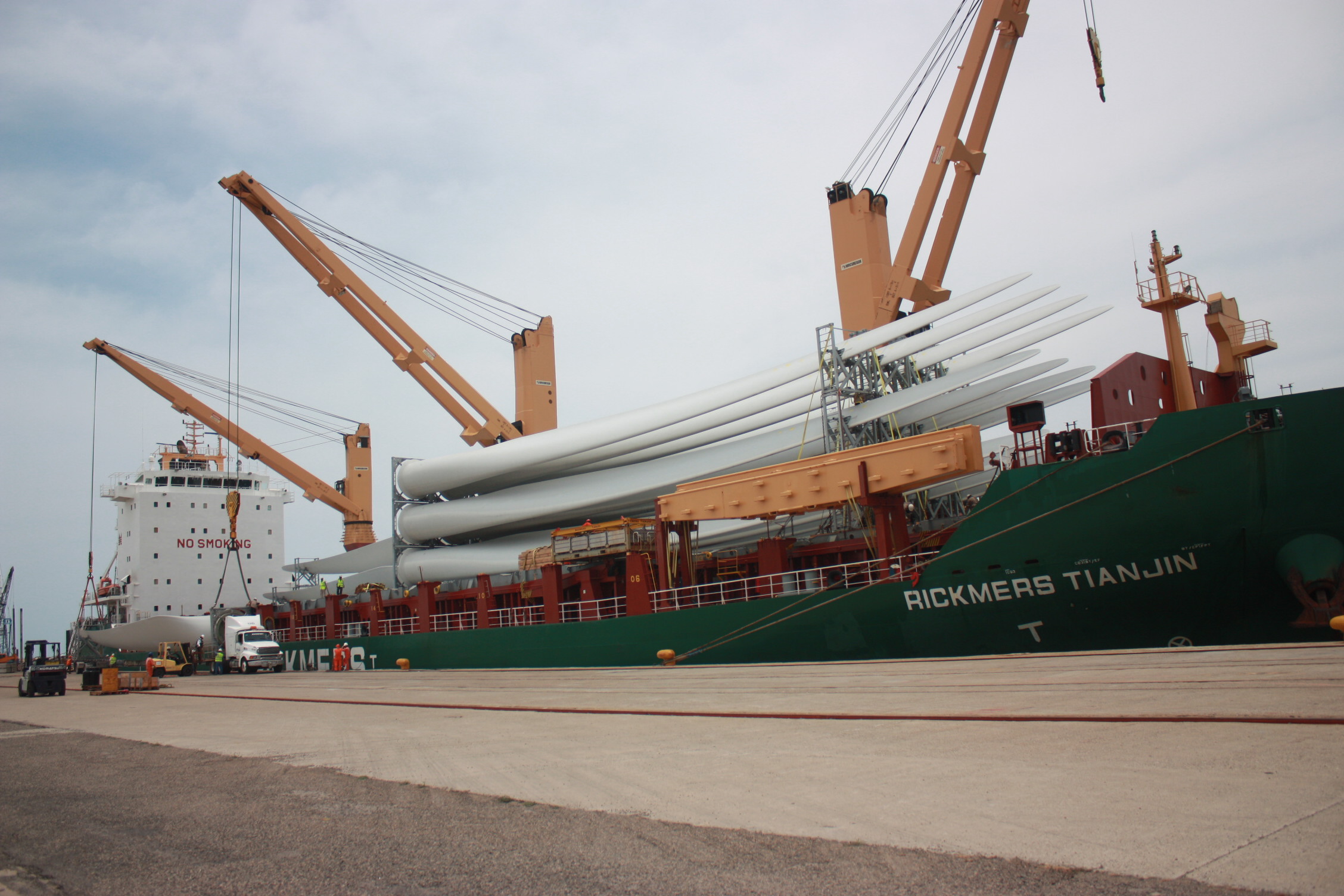 Designa a Roberto Mendoza como nuevo director general de APISAL