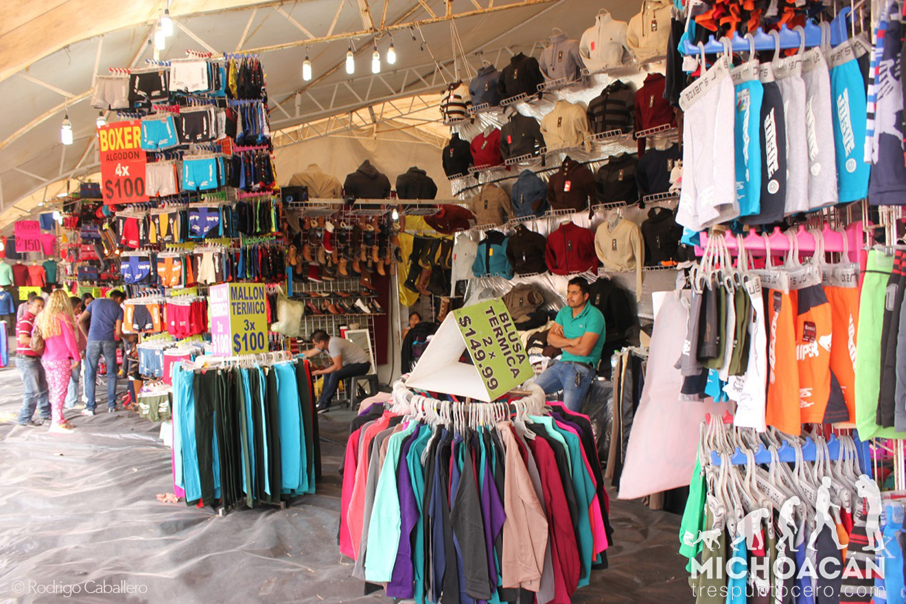 Santa Claus podría no llenar su carrito esta Navidad: Ingresos comerciales caen 1.1%