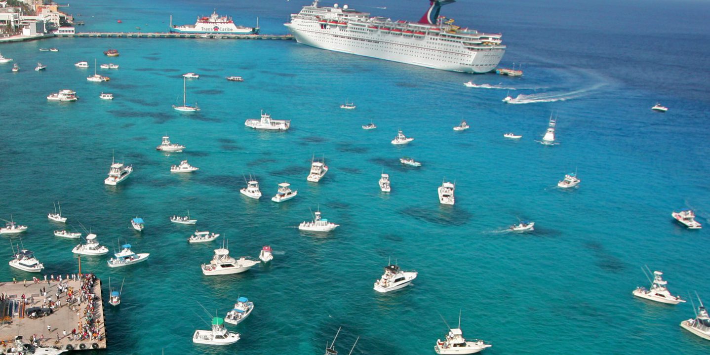 Zarpan de Cozumel sin contratiempos los cruceros de Carnival que colisionaron