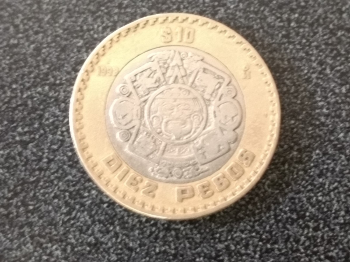 BMV y peso inician firmes la semana