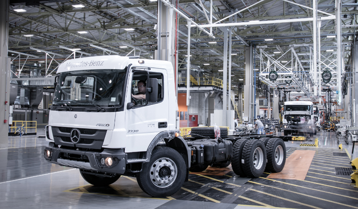 Cae producción de camiones casi en 17.6%