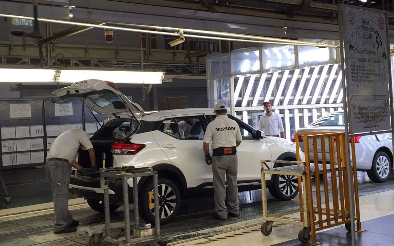 Caída abrupta de venta de autos en México, Nissan la más afectada