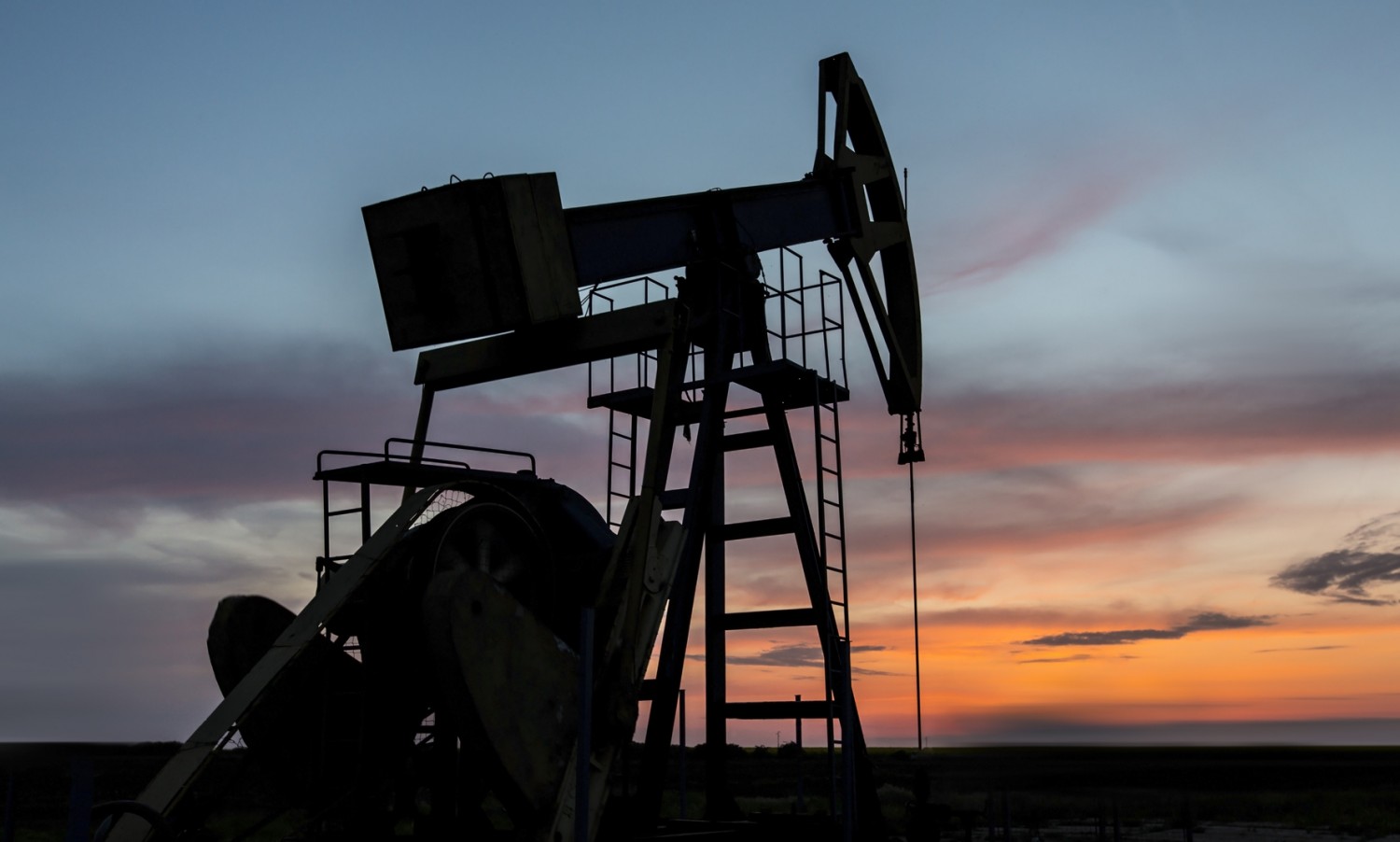 EU e Irán sacuden mercado petrolero; mezcla mexicana repuntó 2.21 dólares por barril