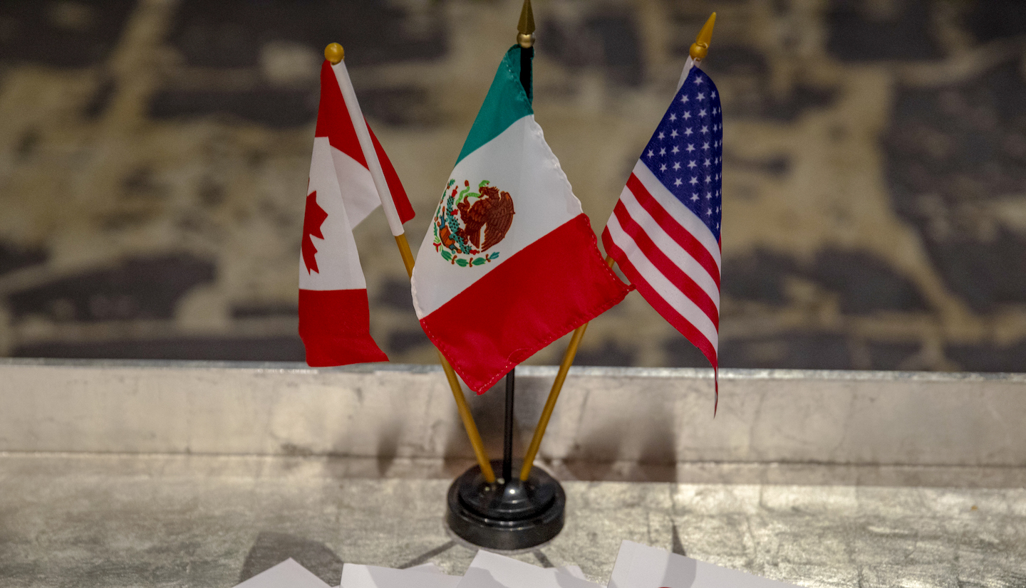 EU podría acelerar la Ley del T-MEC hacia finales de enero