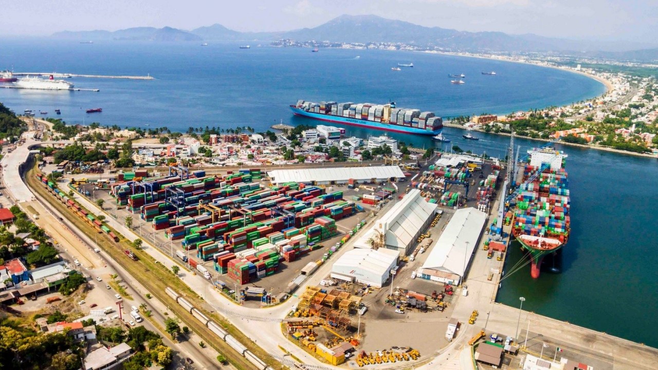 Coronavirus afecta a operaciones en Manzanillo