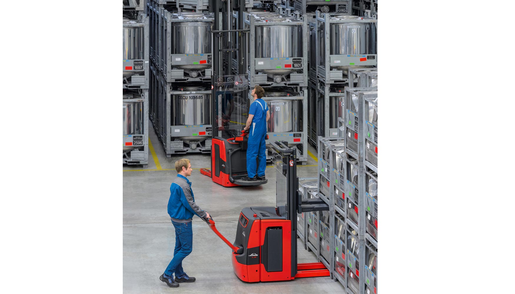 Los tres tipos de apiladores de almacén