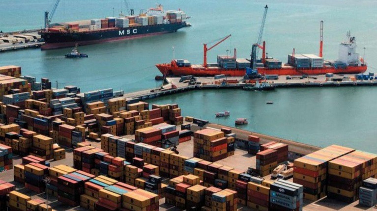 Caen las importaciones y se fortalecen las exportaciones por el coronavirus