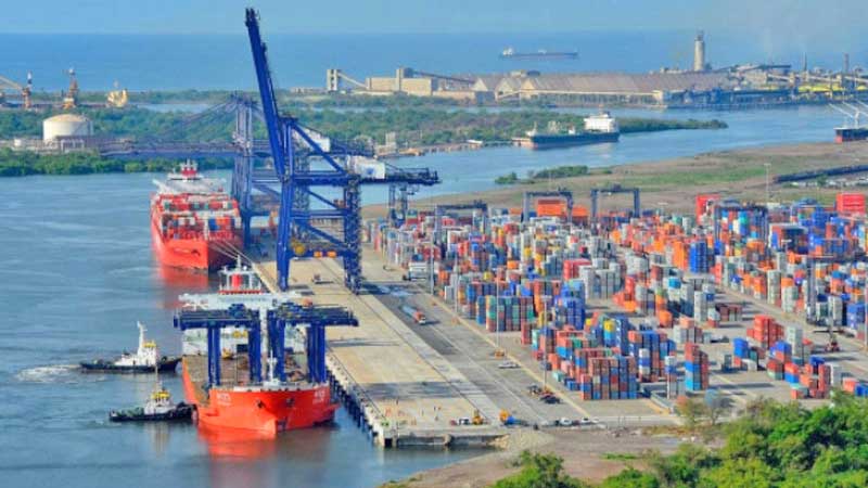 Puertos, motor ante la crisis