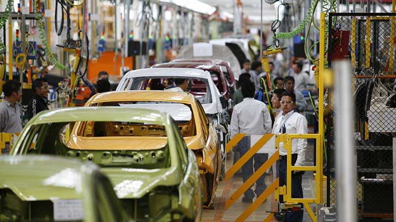 Inquieta desfase automotor con EU