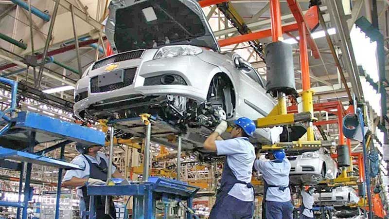 Prevén recuperación de la industria automotriz hasta 2022; caerían a niveles de la crisis de 2008-2009