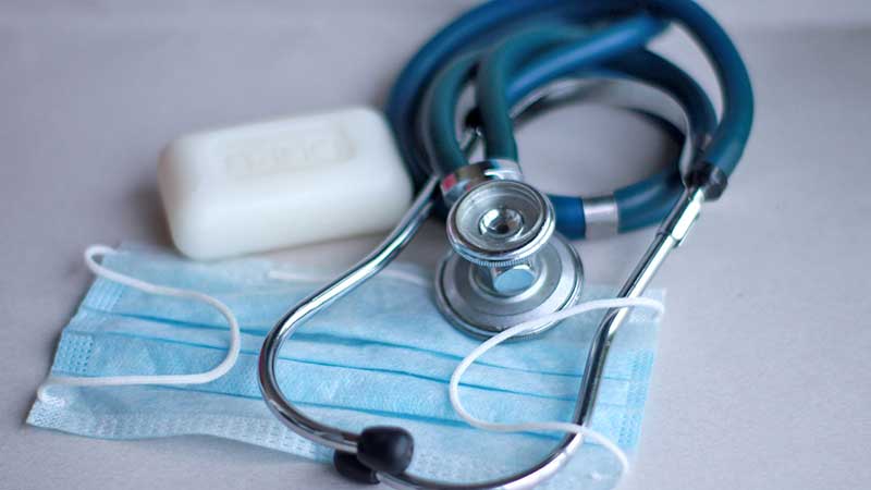 Ante pandemia, industria mexicana de equipo médico intensifica labores