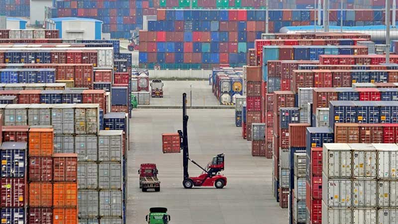 Las exportaciones caen un 1,6 % en marzo