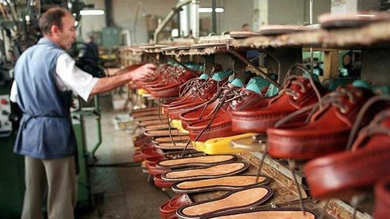 Sector calzado reinicia a 30% de su capacidad
