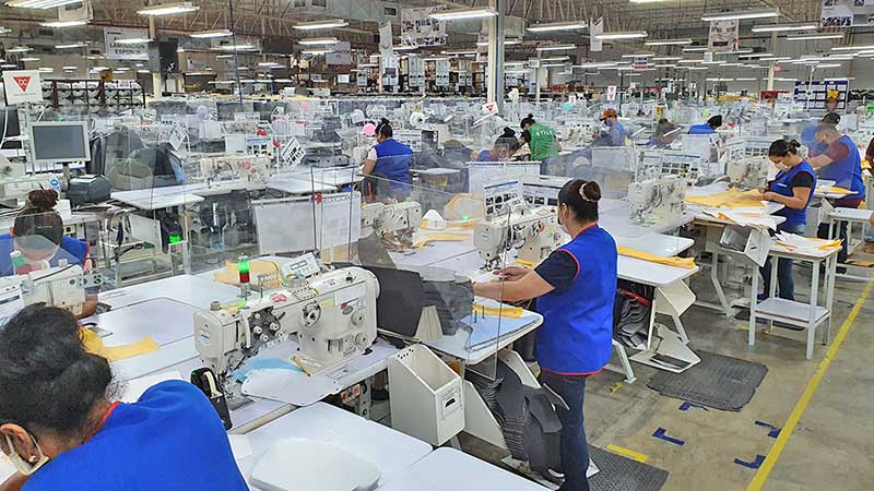 Magna reanuda producción de autopartes en México