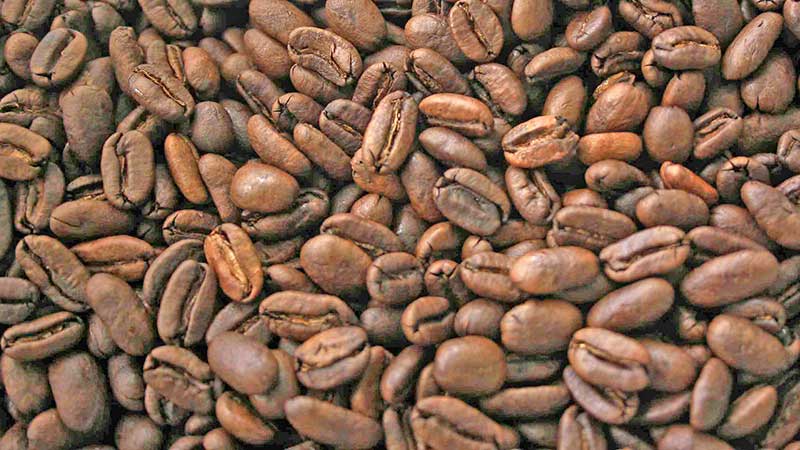 Producción mundial de café alcanza su mayor cifra en 6 años, consumo disminuye