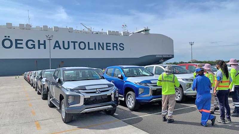 Mitsubishi Motors firma acuerdo de importación en el Puerto Lázaro Cárdenas