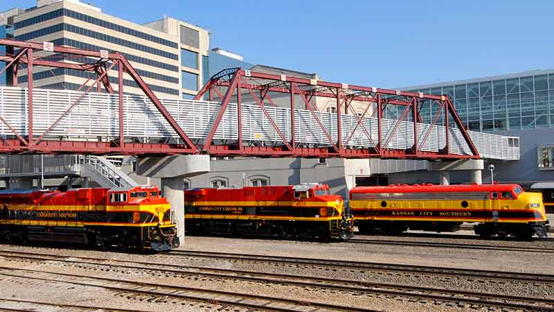 Región Laredos estrenará puente ferroviario