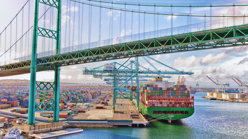 Transpacific rates hit new heights – now three times higher than Asia-Europe