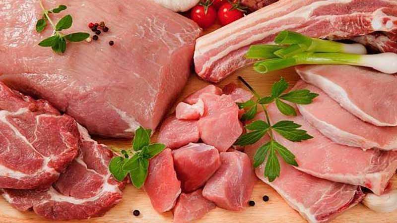 Por la pandemia y las importaciones, los precios de la carne de cerdo en México se mantienen a la baja